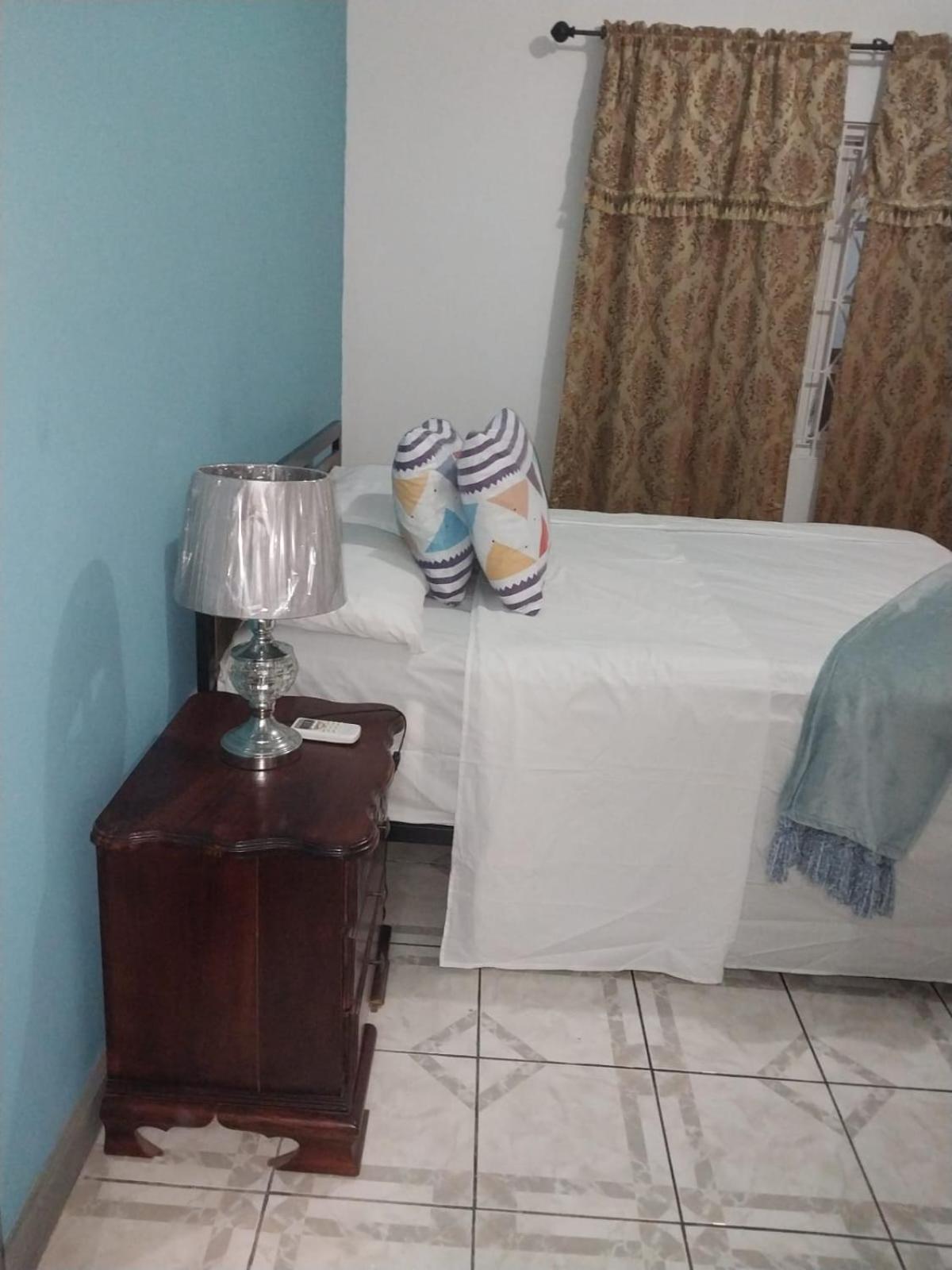 Jus4U-1 The Home Away From Home Villa Ocho Rios Esterno foto