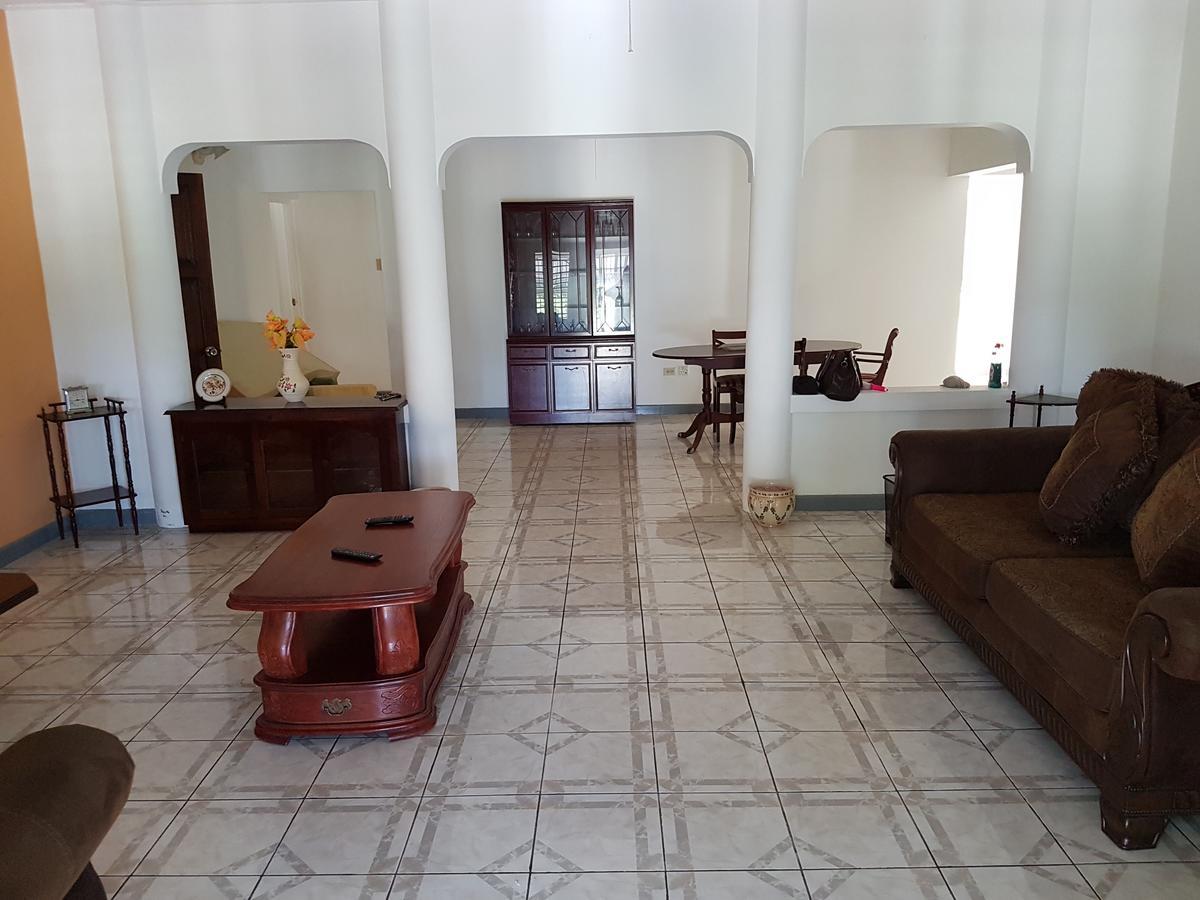 Jus4U-1 The Home Away From Home Villa Ocho Rios Esterno foto