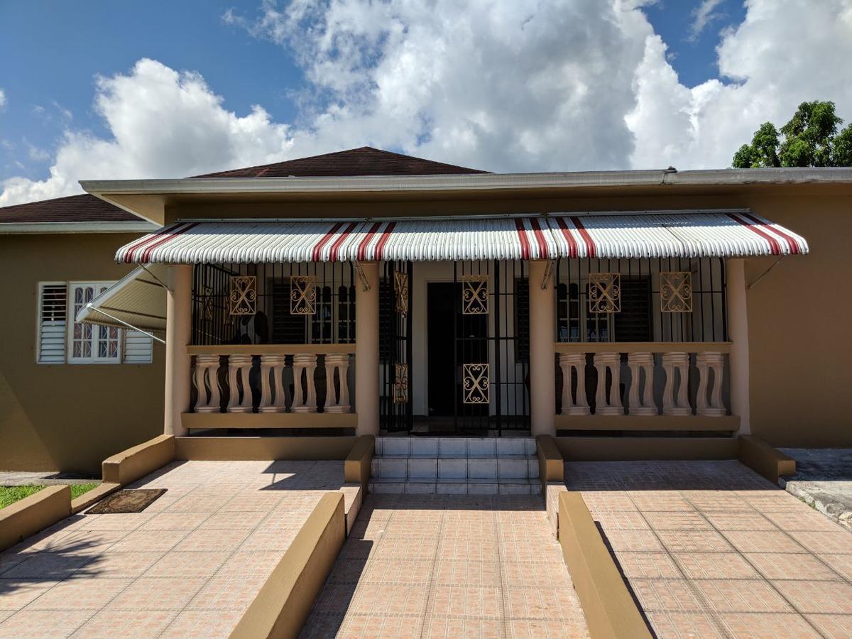 Jus4U-1 The Home Away From Home Villa Ocho Rios Esterno foto